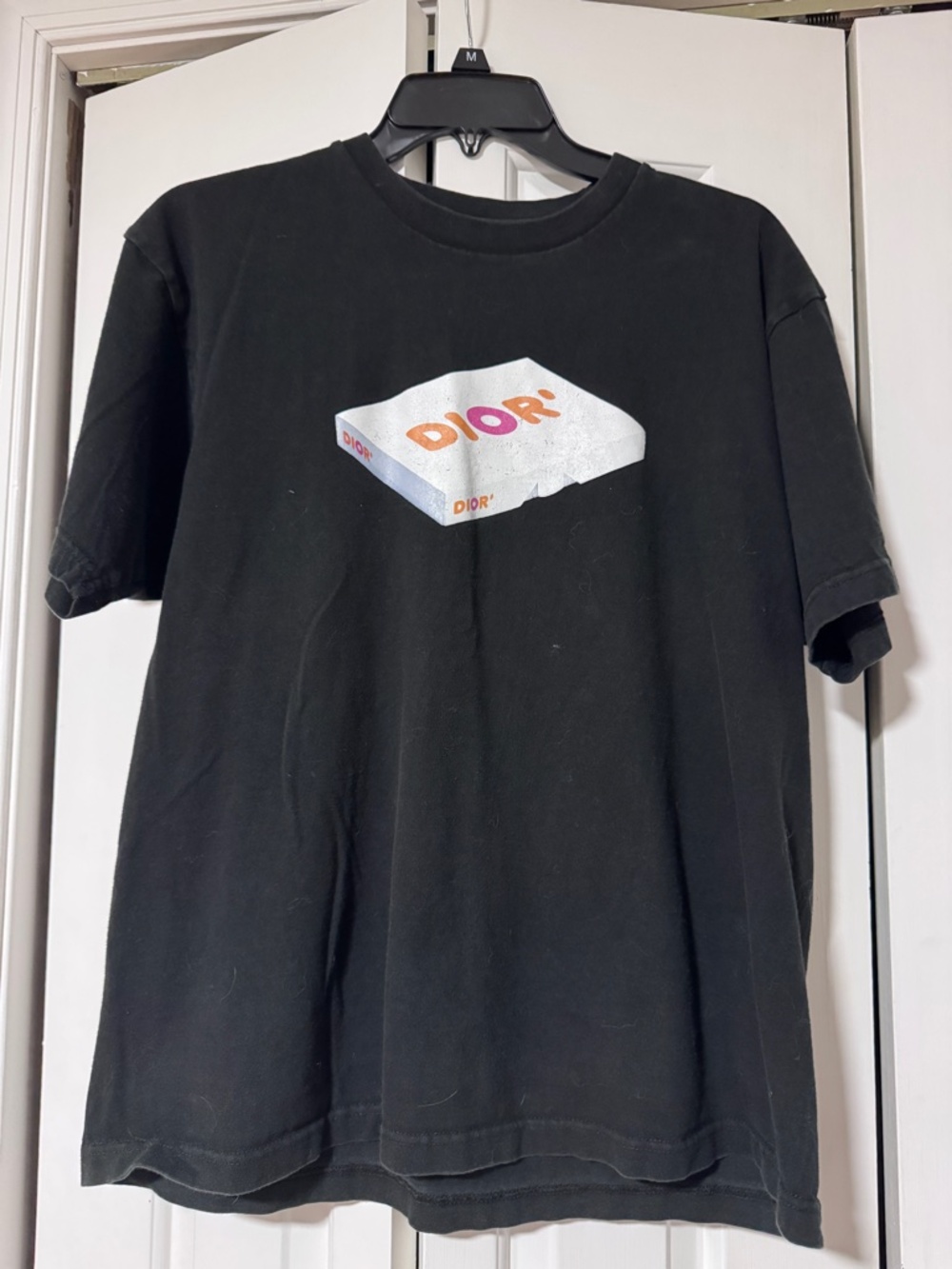 Dior Bravest Studios Donut Box T-shirt Size Large